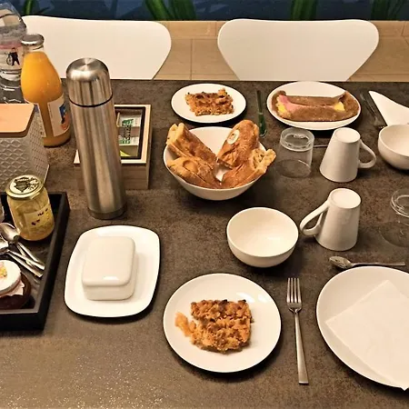 Maison La Grande Serre Bed & Breakfast